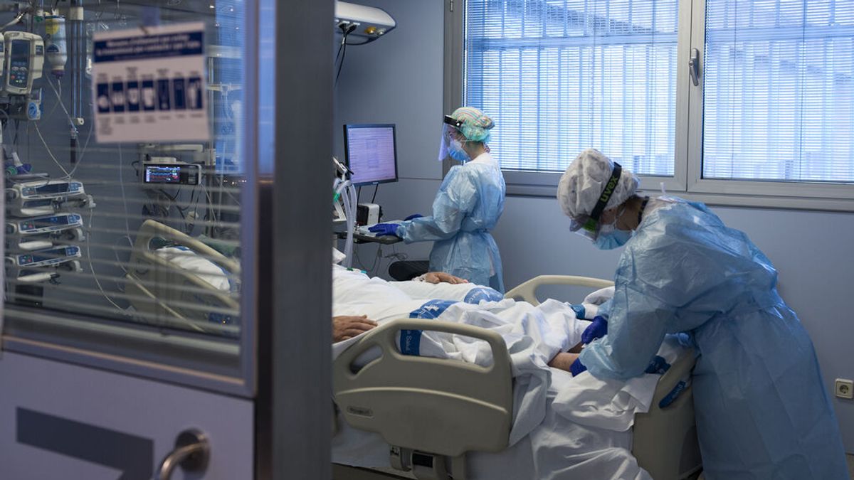 Cataluña espera que las unidades de cuidados intensivos colapsen antes de agosto por la quinta oleada de Covid Cataluña espera que las unidades de cuidados intensivos colapsen antes de agosto por la quinta oleada de Covid