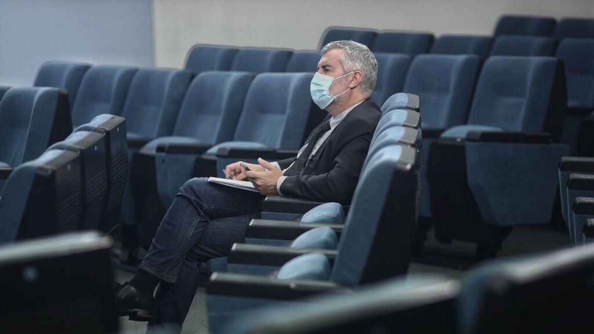 Miguel Ángel Oliver se despide de la Secretaría de Comunicación: "Huye de los dispuestos a morir por la verdad" Miguel Ángel Oliver se despide de la Secretaría de Comunicación: "Huye de los dispuestos a morir por la verdad"