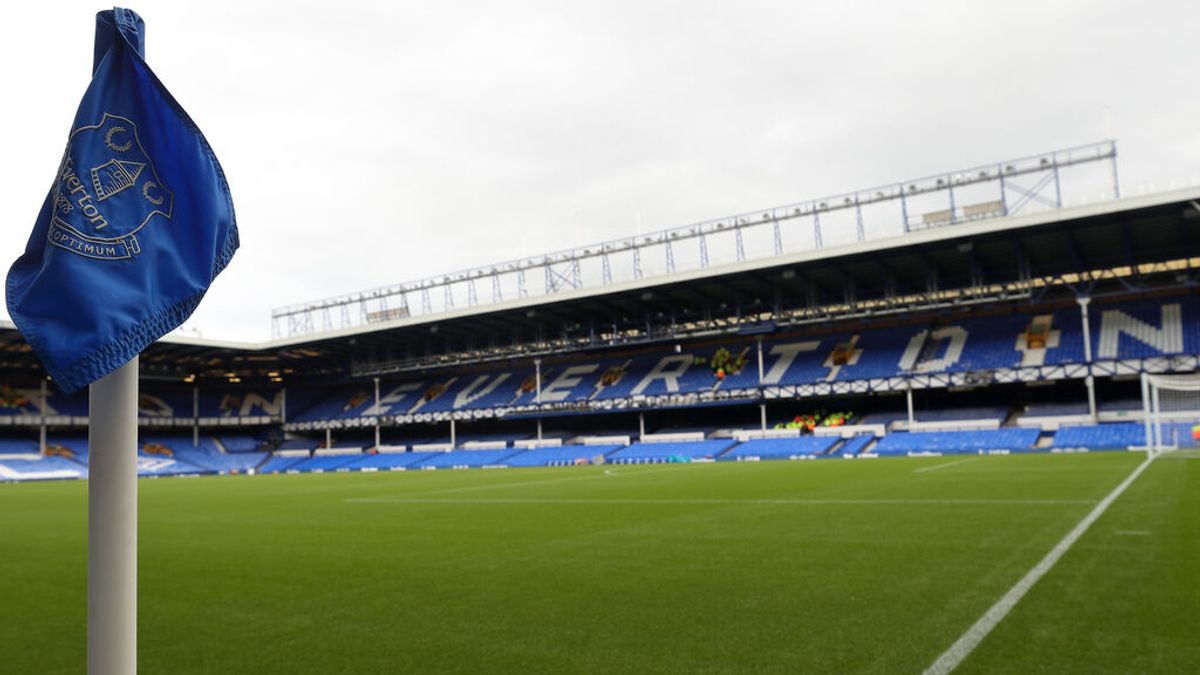 Un futbolista del Everton, detenido por supuestos abusos sexuales a menores Un futbolista del Everton, detenido por supuestos abusos sexuales a menores