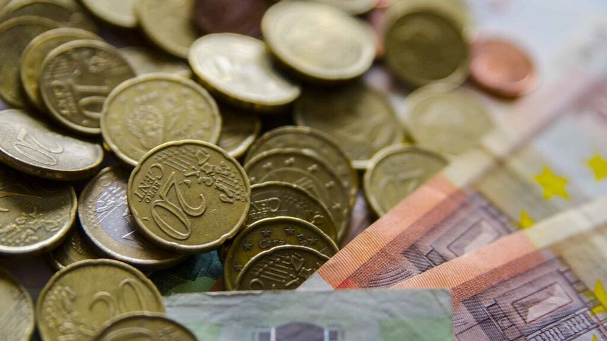 La deuda pública vuelve a repuntar en mayo y marca un nuevo récord, con 1,4 billones de euros La deuda pública vuelve a repuntar en mayo y marca un nuevo récord, con 1,4 billones de euros