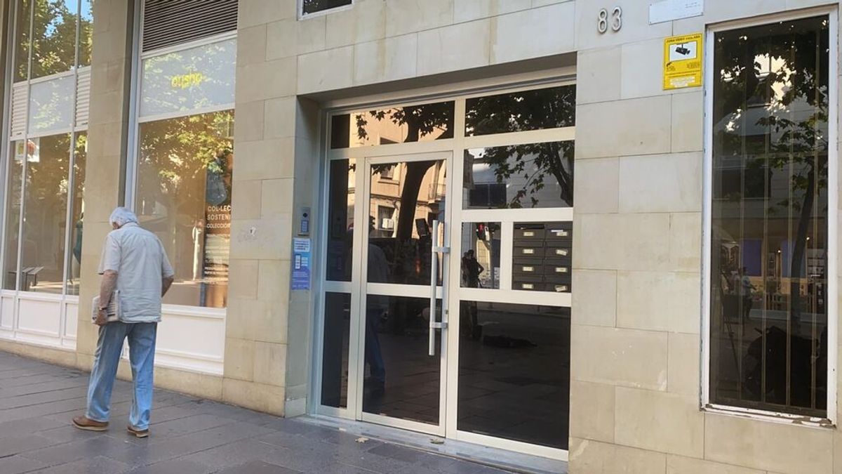 Un hombre mata a su pareja en Sabadell y después se entrega a los Mossos Un hombre mata a su pareja en Sabadell y después se entrega a los Mossos