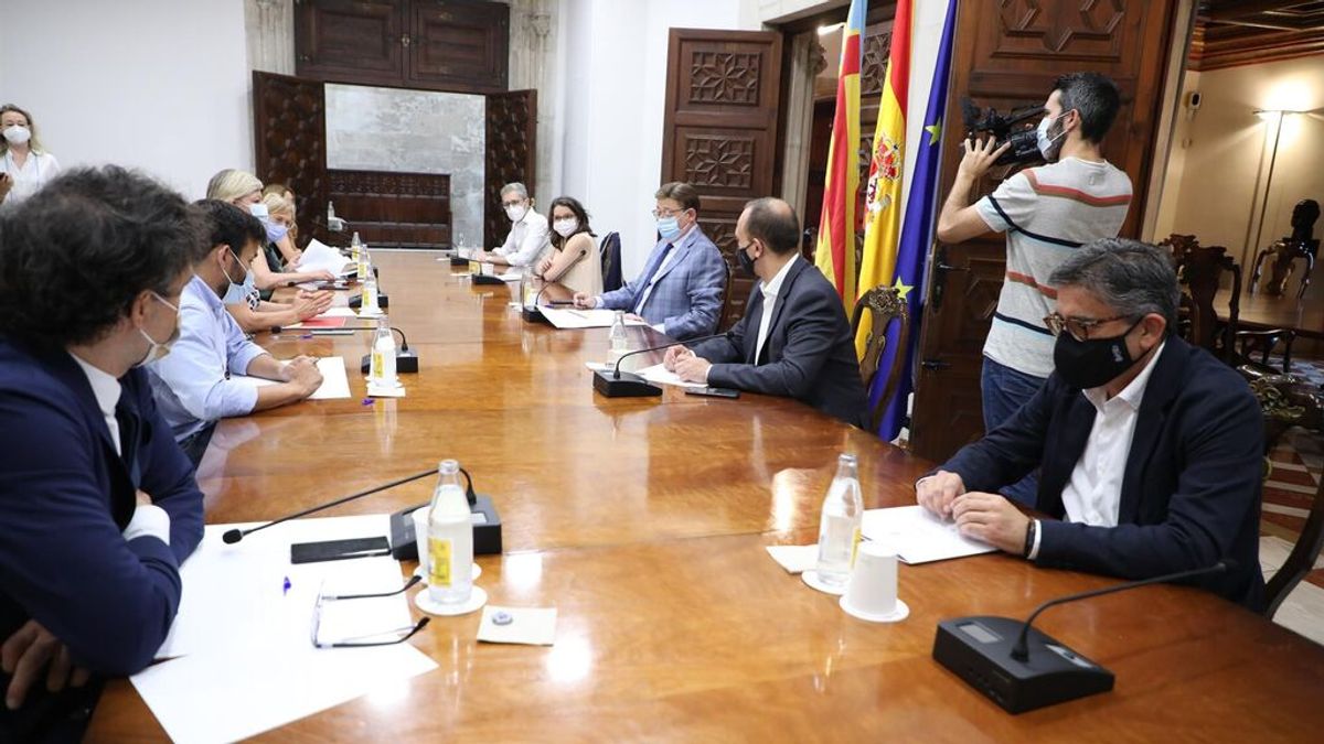 La Generalitat Valenciana pide toque de queda hasta el 16 de agosto para 77 municipios y 2,6 millones de valencianos La Generalitat Valenciana pide toque de queda hasta el 16 de agosto para 77 municipios y 2,6 millones de valencianos