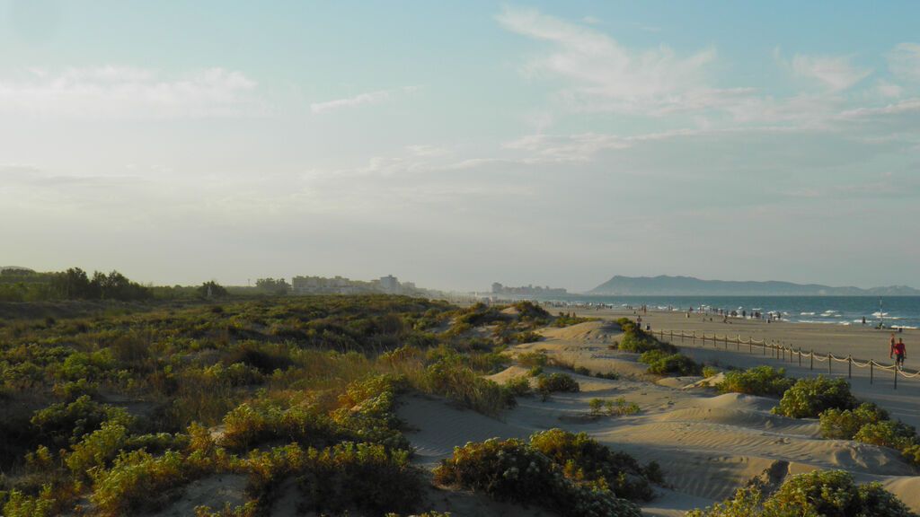 L'Ahuir, una playa cerca de Gandía.