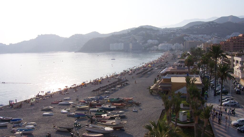Plage_d'Almunecar-Paul_Munhoven