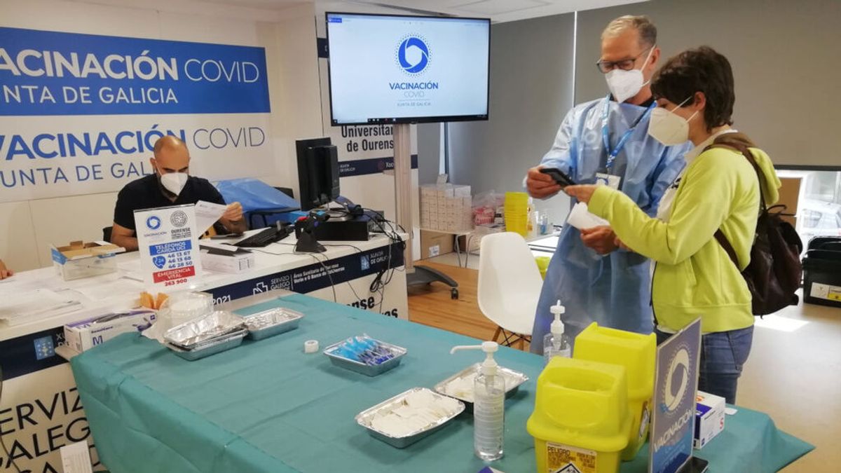 Galicia abre la autocita de vacunación para jóvenes de 16 a 19 años Galicia abre la autocita de vacunación para jóvenes de 16 a 19 años