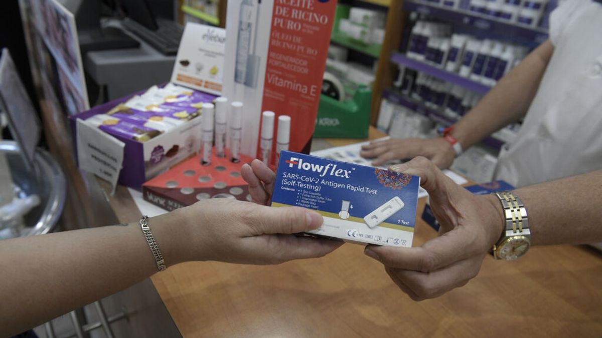 La demanda de test de autodiagnóstico para la covid19 agota las existencias en las farmacias