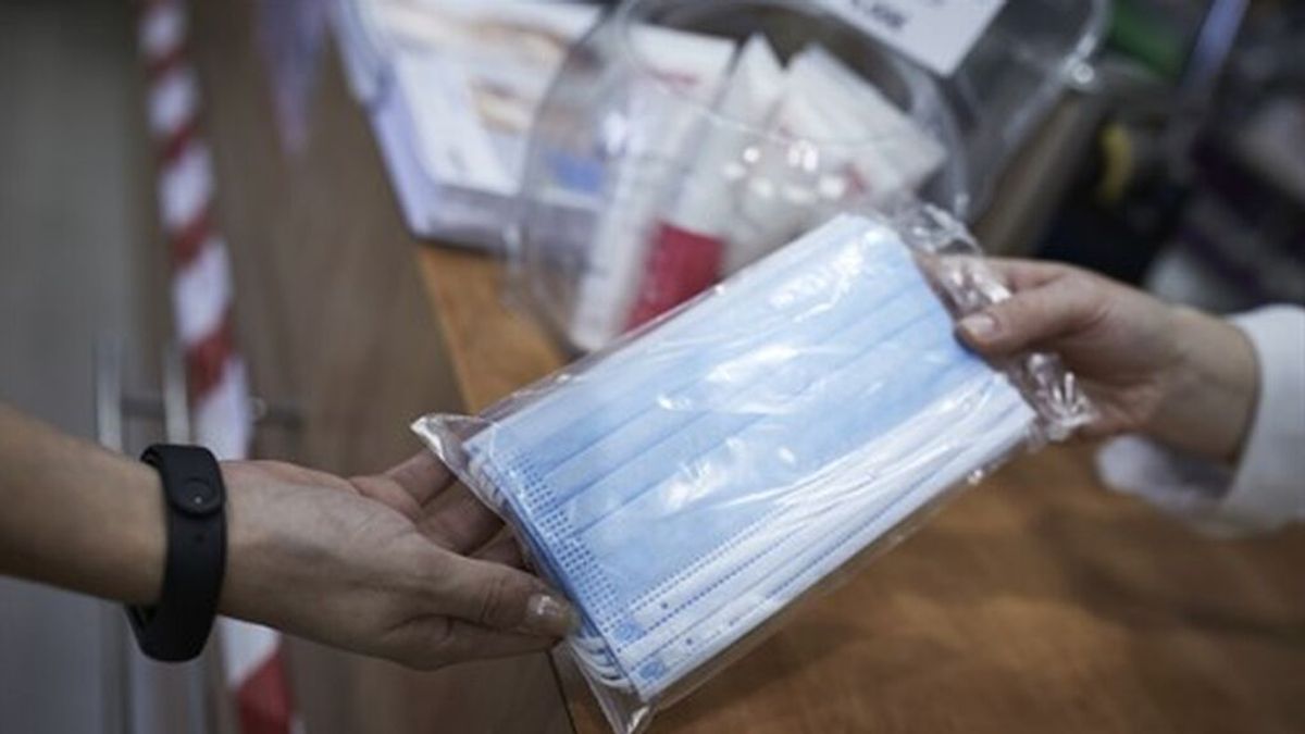 La venta de mascarillas fabricadas en España alcanzó los 293 millones en 2020, año en el que irrumpió la pandemia La venta de mascarillas fabricadas en España alcanzó los 293 millones en 2020, año en el que irrumpió la pandemia