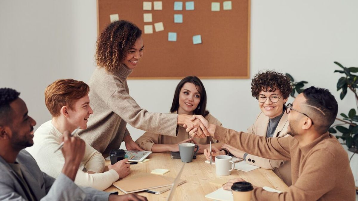 Cinco maneras de ser más felices en el trabajo (y por qué Schopenhauer tenía razón) Cinco maneras de ser más felices en el trabajo (y por qué Schopenhauer tenía razón)