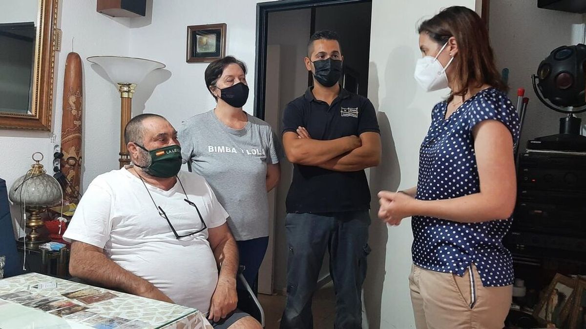 La Junta visita al vecino de Córdoba amputado que reclama un ascensor La Junta visita al vecino de Córdoba amputado que reclama un ascensor