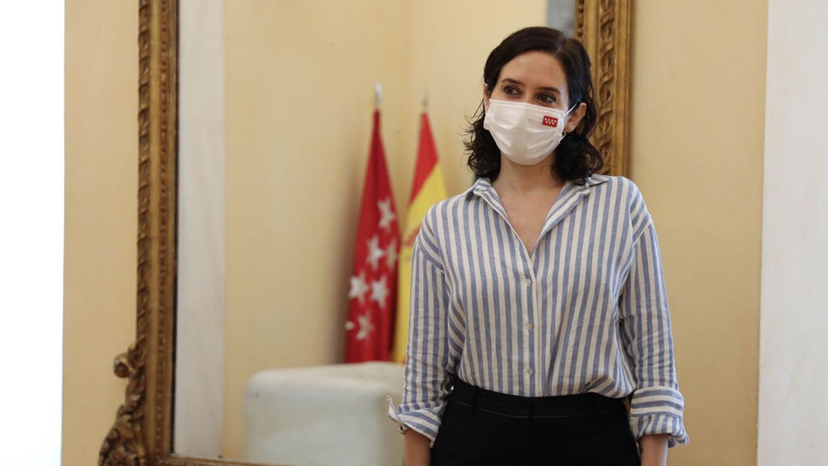 Ayuso anuncia que Madrid dejará de asistir a la Conferencia de Presidentes: “Para ir a escuchar y aplaudir al presidente de Gobierno no iremos” Ayuso anuncia que Madrid dejará de asistir a la Conferencia de Presidentes: “Para ir a escuchar y aplaudir al presidente de Gobierno no iremos”