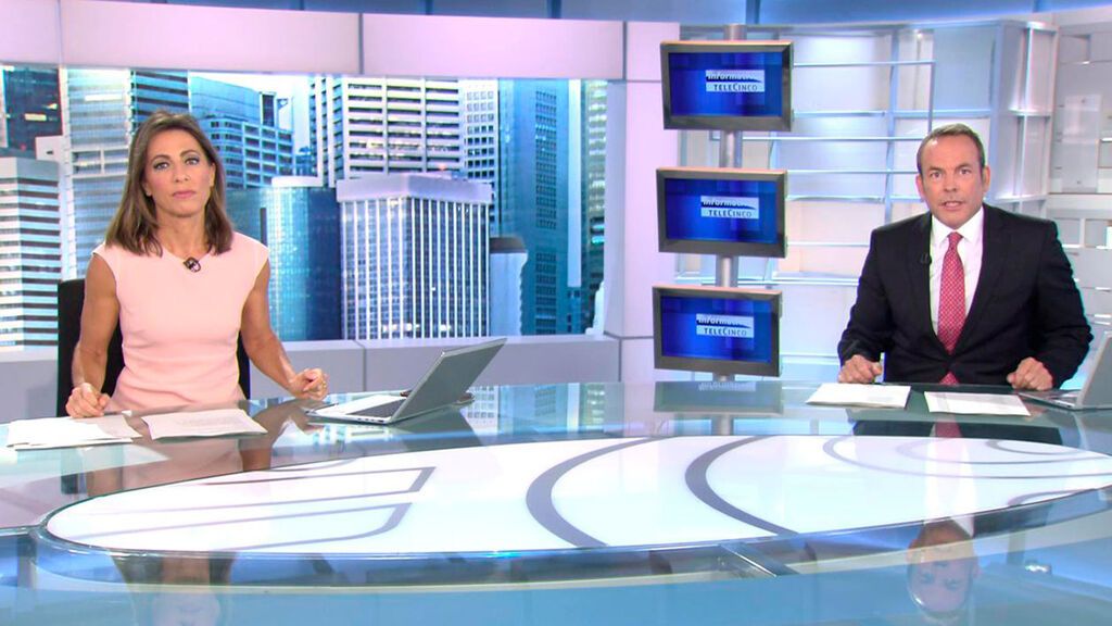 Con Ángeles Blanco y Roberto Fernández Informativos Telecinco 2021 Mediodía 24/07/2021