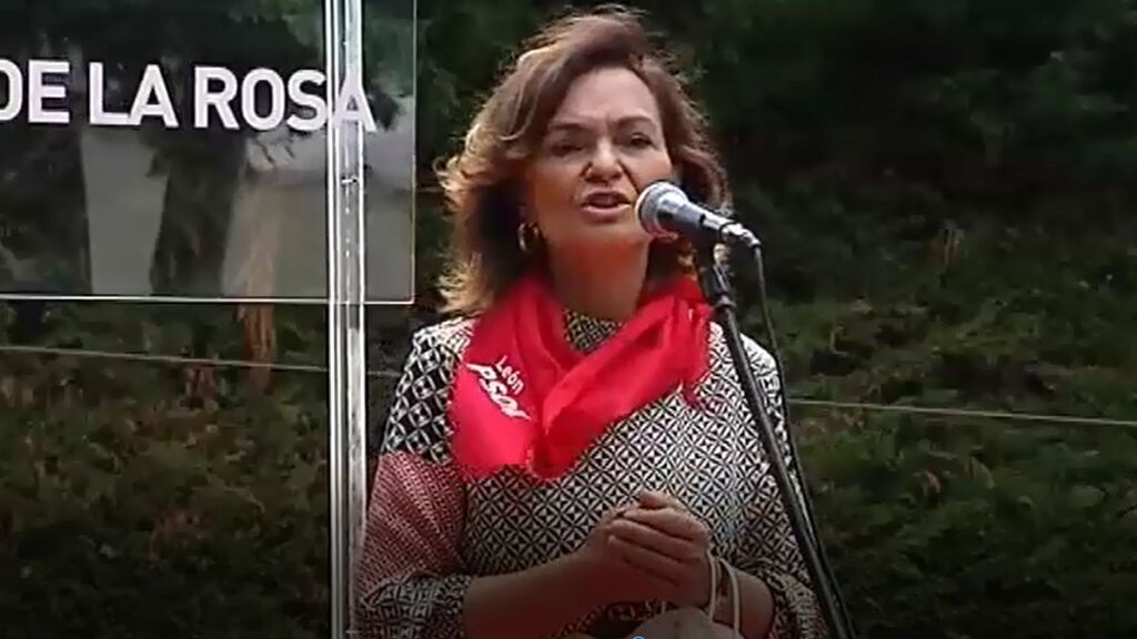 Carmen Calvo preside la Fiesta de la Rosa en su primera aparición tras su salida del Gobierno