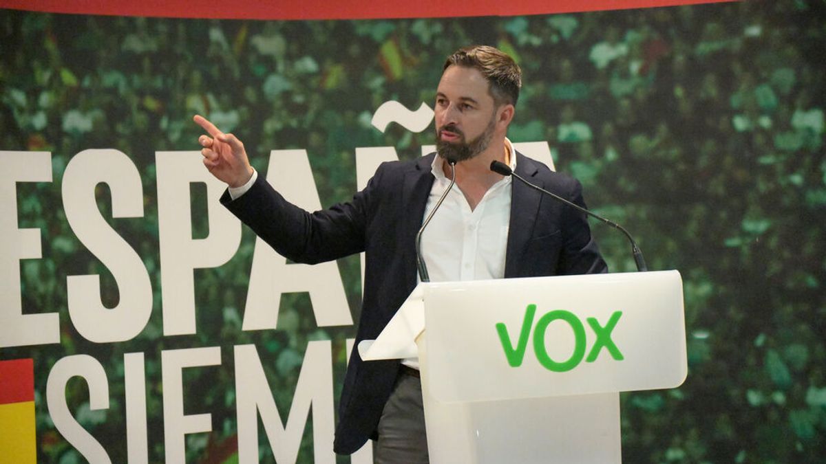 Arrimadas y Álvarez de Toledo rechazan que Abascal haya sido declarado persona non grata en Ceuta: "Es inadmisible" Arrimadas y Álvarez de Toledo rechazan que Abascal haya sido declarado persona non grata en Ceuta: "Es inadmisible"