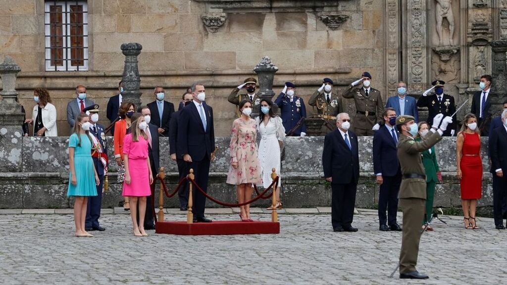 Día de Galicia: los Reyes presiden la ofrenda al Apóstol en un doble Año Santo