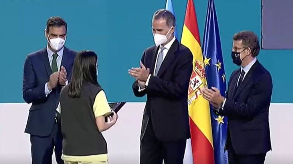 Medalla de oro de Galicia a los sanitarios que vacunan para llegar al "fin de la covid"