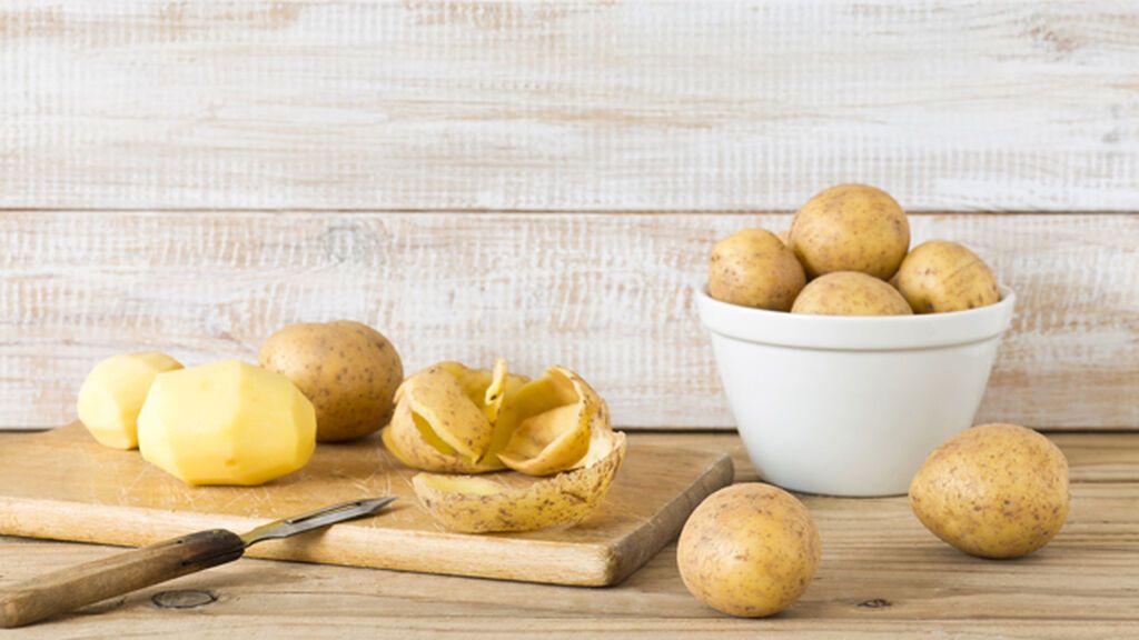 Las patatas deberán conservarse en un lugar fresco y poco húmedo.