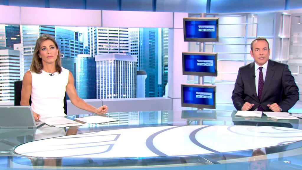 Con Ángeles Blanco y Roberto Fernández Informativos Telecinco 2021 Mediodía 25/07/2021
