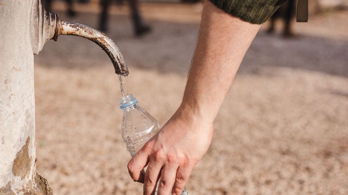 La Vuelta ciclista elimina las botellas de plástico de un solo uso y utilizará dispensadores de agua