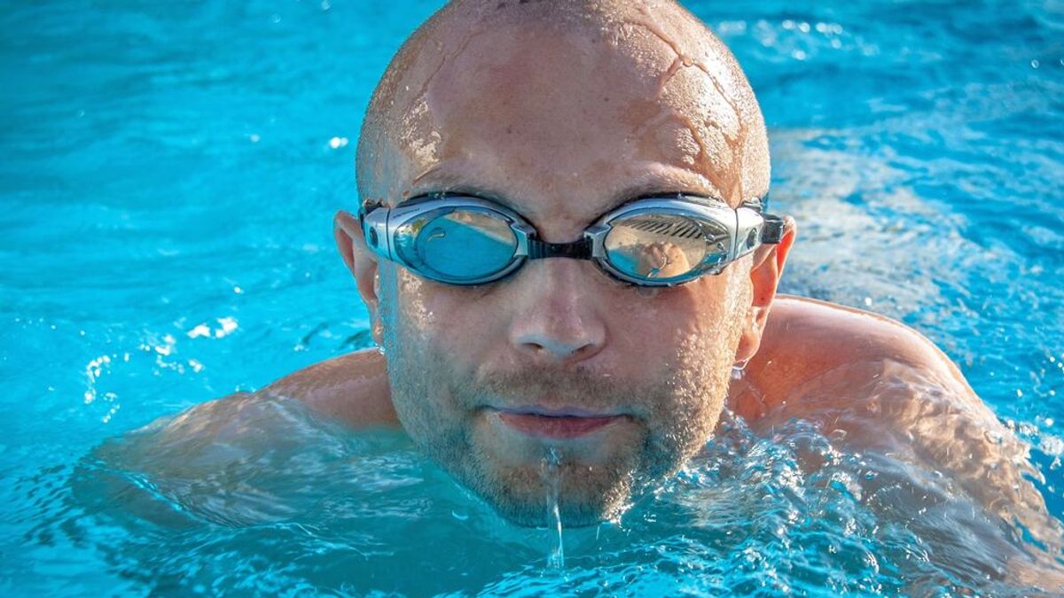 El uso de gafas de natación provoca alteraciones agudas en la lágrima, según un estudio de la UGR El uso de gafas de natación provoca alteraciones agudas en la lágrima, según un estudio de la UGR