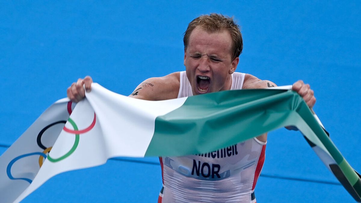 El calor y la humedad hunden a los españoles en el triatlon que ha ganado el noruego Blummenfelt El calor y la humedad hunden a los españoles en el triatlon que ha ganado el noruego Blummenfelt