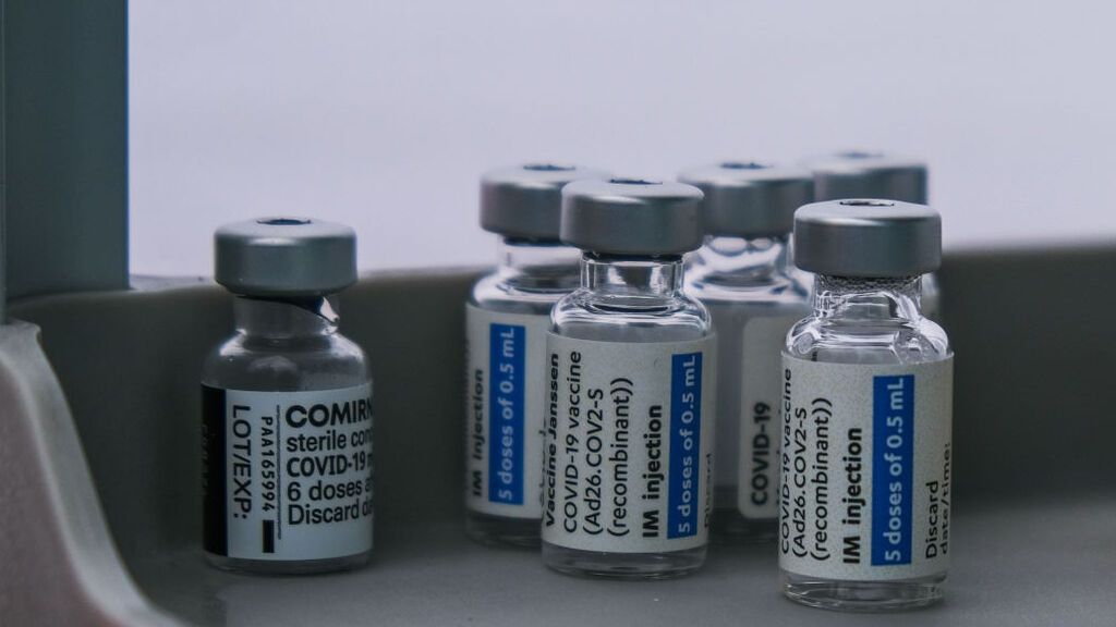 Investigan la muerte de un hombre de 36 años recién inmunizado con la vacuna Janssen en Sevilla