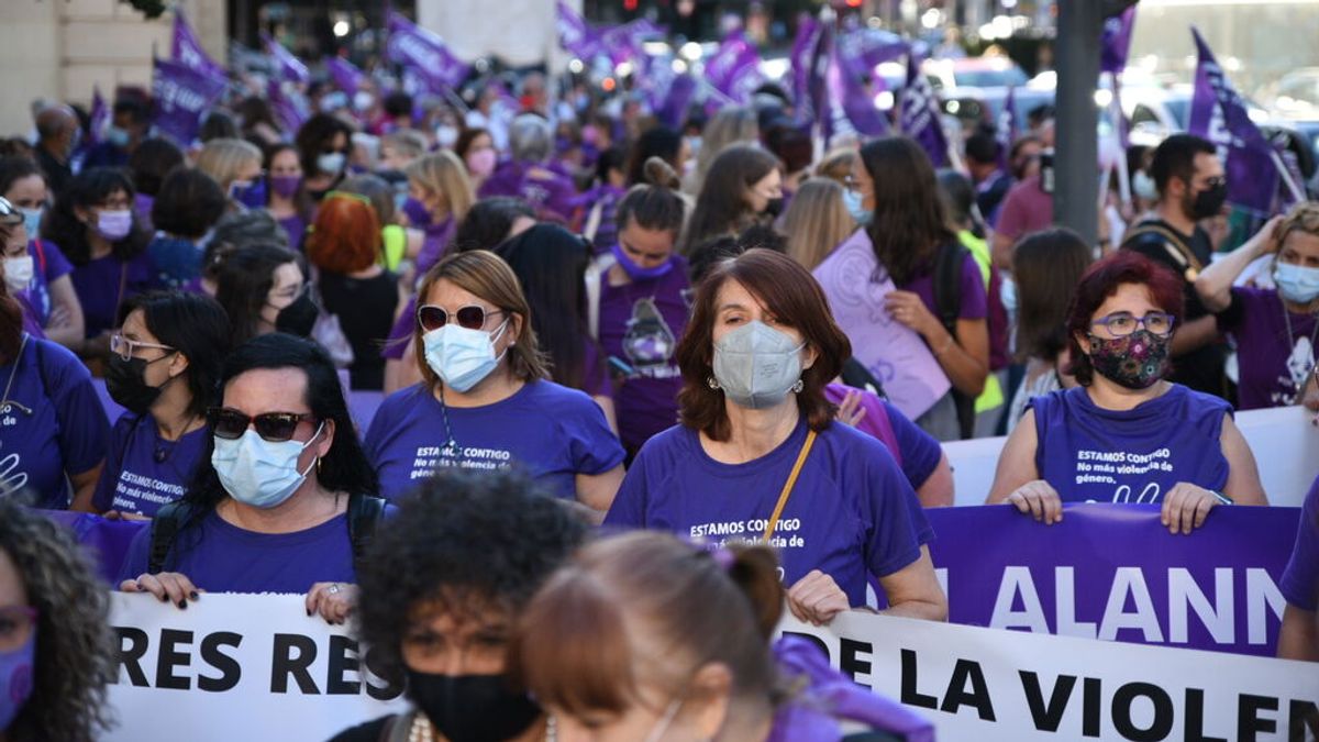 El Gobierno aprueba una batería de medidas urgentes para frenar la escalada de violencia machista tras el fin del estado de alarma El Gobierno aprueba una batería de medidas urgentes para frenar la escalada de violencia machista tras el fin del estado de alarma