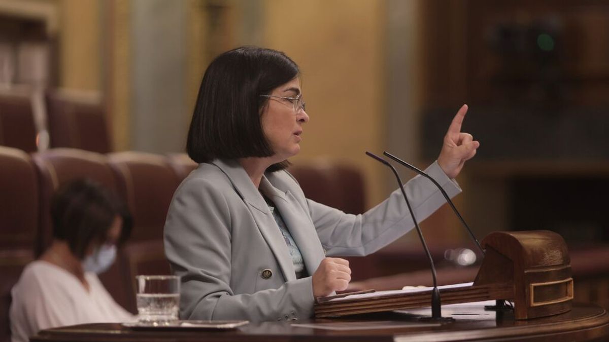 Gobierno y comunidades logran un éxito mundial con la vacunación pese a la bronca política Gobierno y comunidades logran un éxito mundial con la vacunación pese a la bronca política