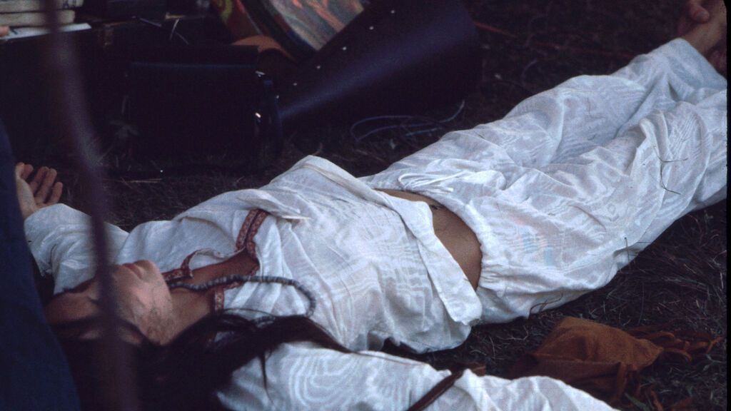 Mujer en sesión de Kundalini