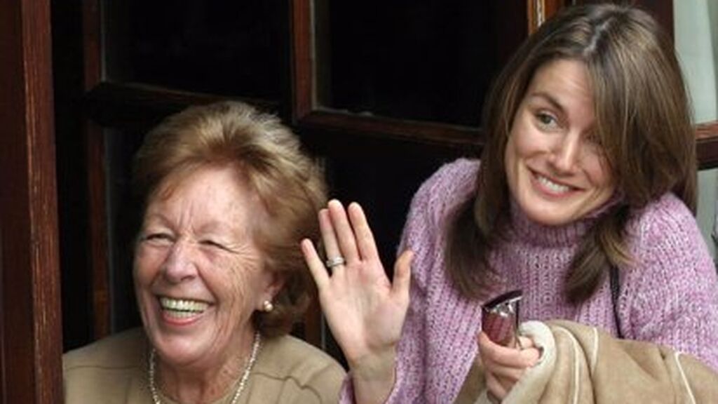 LETIZIA Y ABUELA