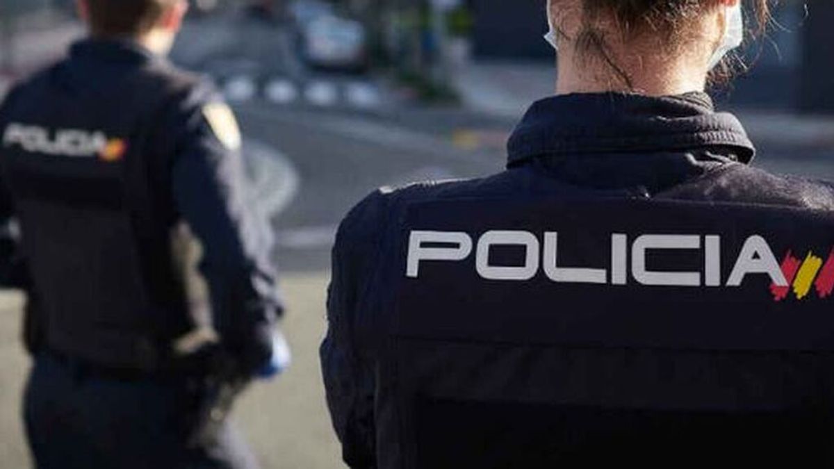 Dos policías reaniman a un bebé en Logroño