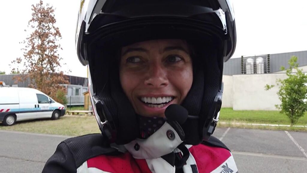 El nuevo reto de Alicia Sornosa: viajar hasta Suiza en moto eléctrica para recaudar fondos contra el cáncer