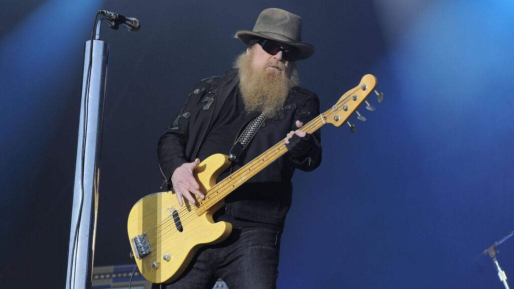 Muere Dusty Hill, icónico bajista de ZZ Top, a los 73 años: "Extrañaremos tu firme presencia"