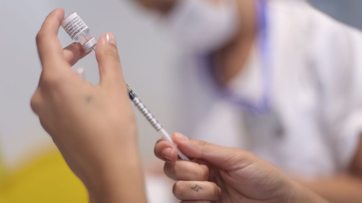 La OMS pide más evidencia científica antes de decidir si poner o no una tercera dosis de la vacuna La OMS pide más evidencia científica antes de decidir si poner o no una tercera dosis de la vacuna