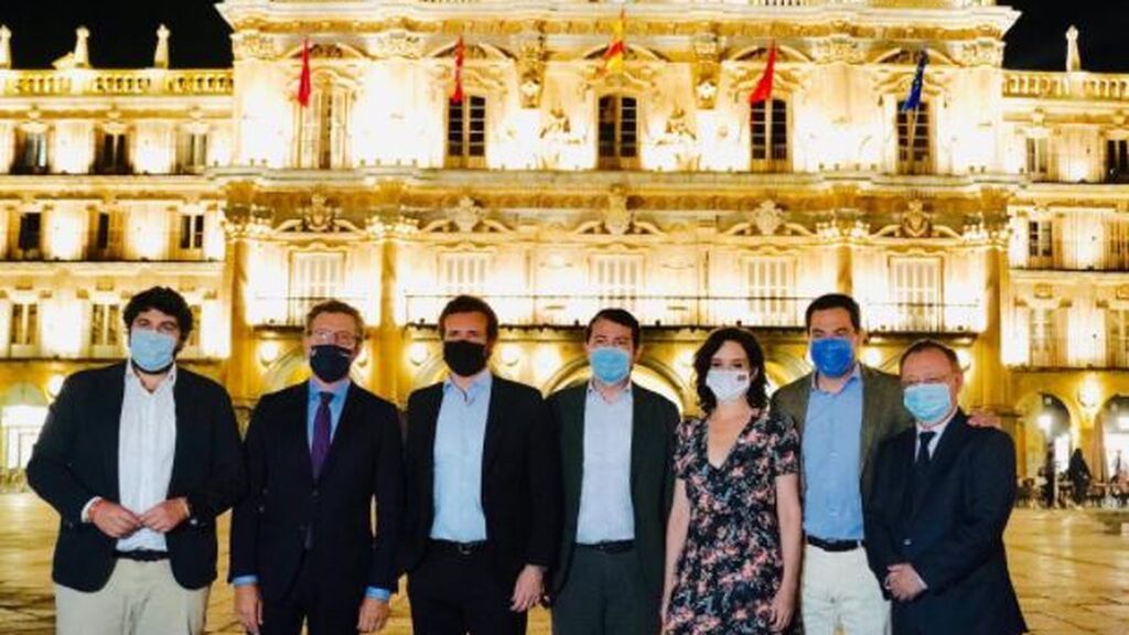 Pablo Casado se reúne con sus barones territoriales horas antes de la cumbre de Salamanca