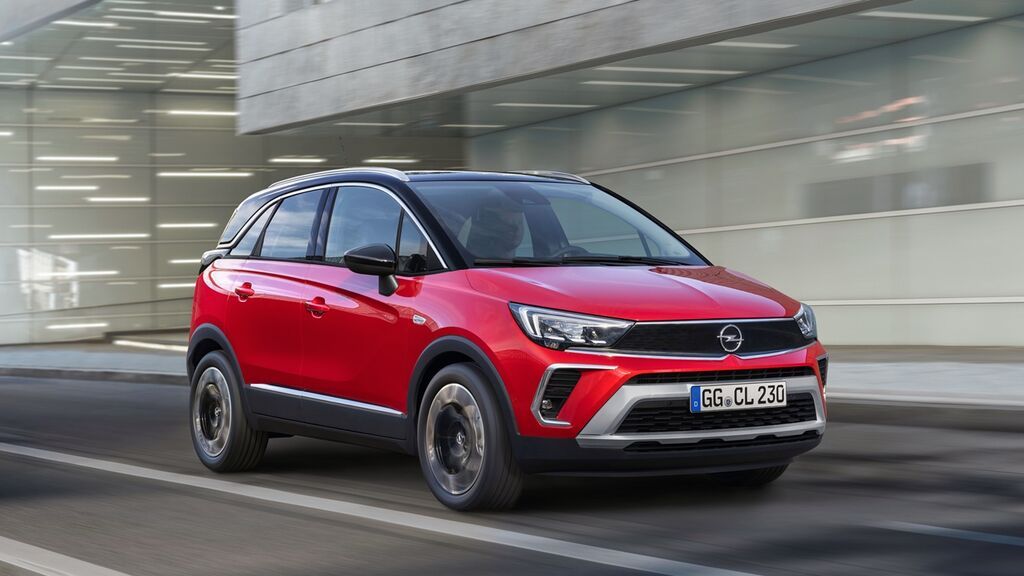 El Opel Crossland 2021 es un pequeño monovolumen escondido debajo de detalles estilo todocamino