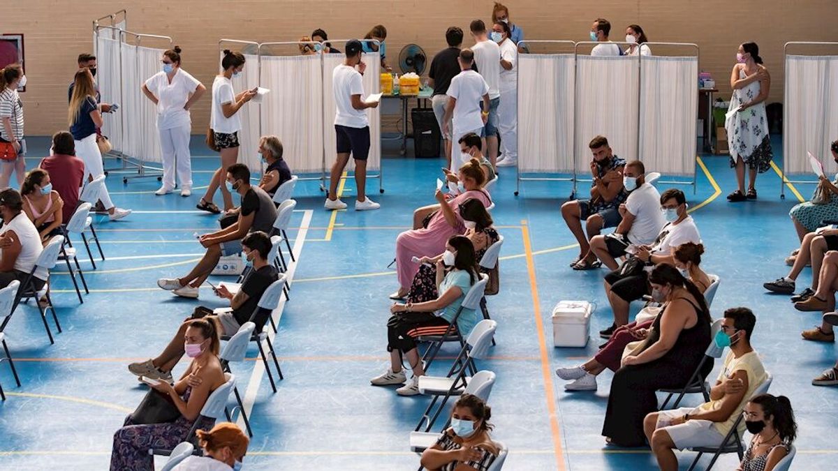 Últimas noticias del coronavirus en España | Frenazo al crecimiento de contagios pero sigue la subida de hospitalizados Últimas noticias del coronavirus en España | Frenazo al crecimiento de contagios pero sigue la subida de hospitalizados