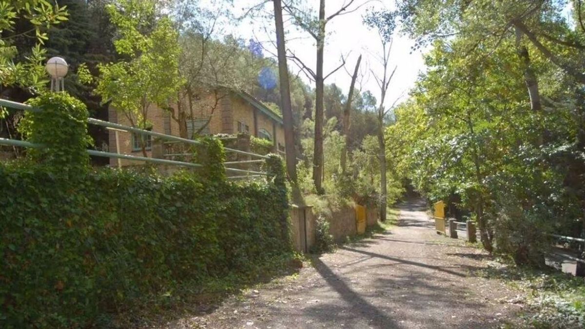 Un poblado rural de antigua construcción en Lleida se vende por 990.000 euros Un poblado rural de antigua construcción en Lleida se vende por 990.000 euros