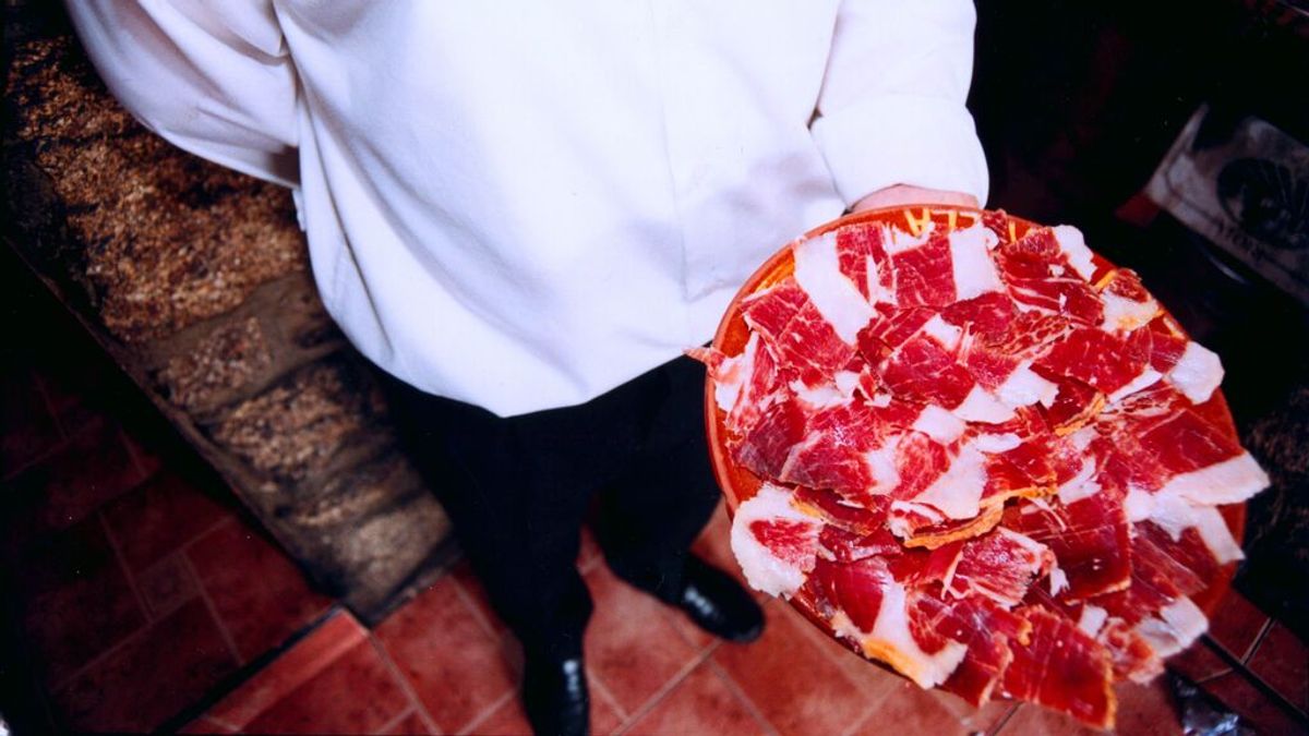 Jamón de Guijuelo, lechazo, cecina o rosquillas: el menú castellano de la Conferencia de Presidentes Jamón de Guijuelo, lechazo, cecina o rosquillas: el menú castellano de la Conferencia de Presidentes