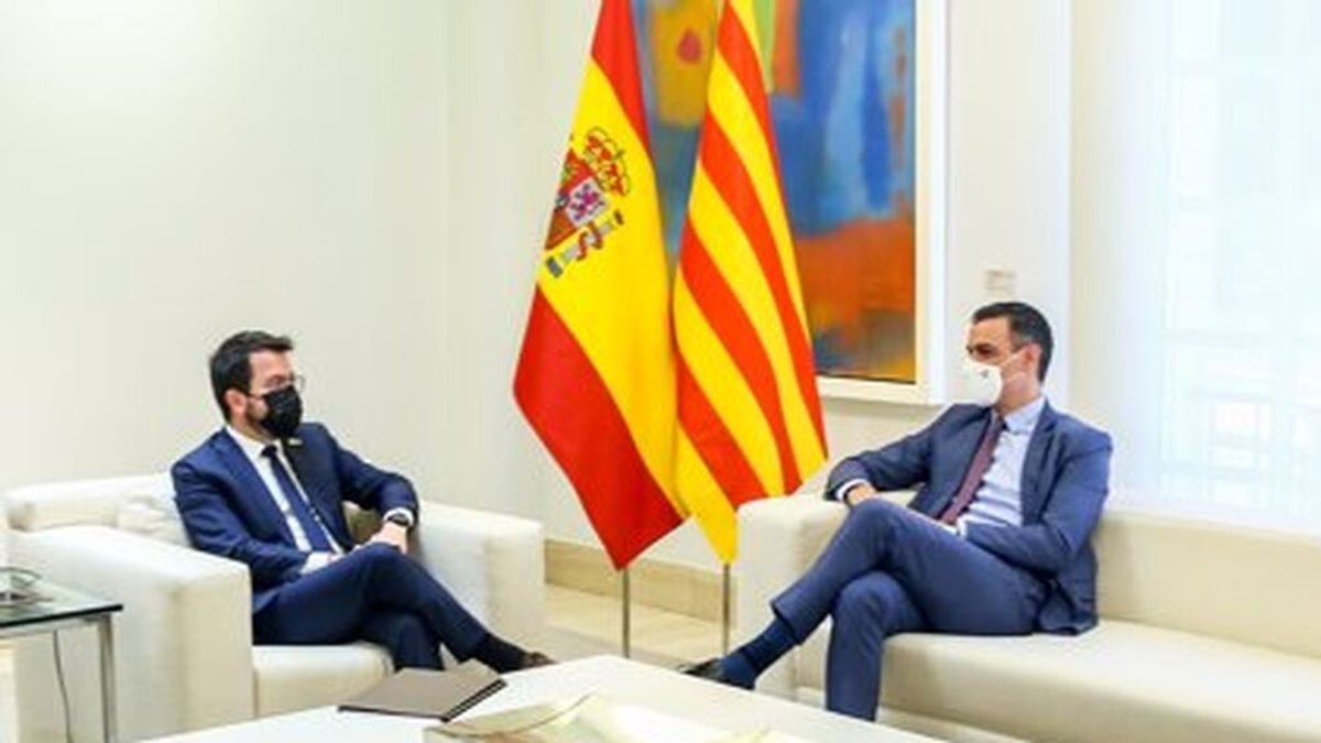 Cataluña pedirá 56 traspasos, entre ellos el Prat, y el Gobierno rechaza abordar fondos UE Cataluña pedirá 56 traspasos, entre ellos el Prat, y el Gobierno rechaza abordar fondos UE
