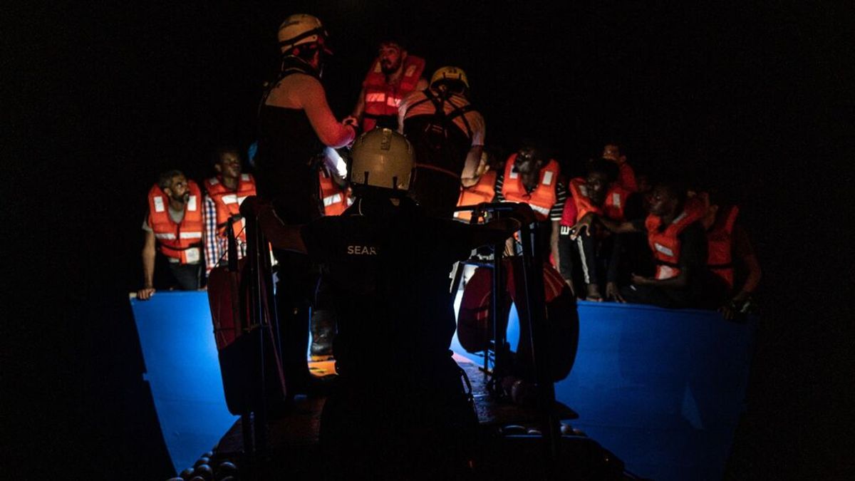Los barcos de rescate salvan a 400 personas en el Mediterráneo en menos de cinco horass Los barcos de rescate salvan a 400 personas en el Mediterráneo en menos de cinco horass