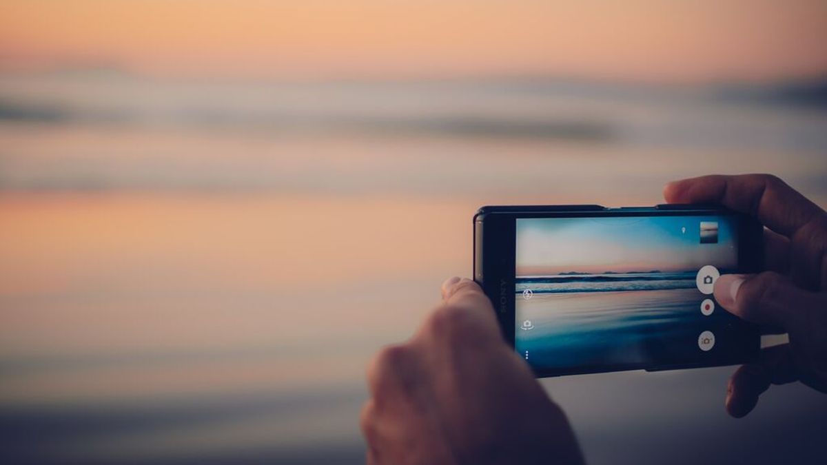 Cómo proteger tu teléfono móvil en la playa