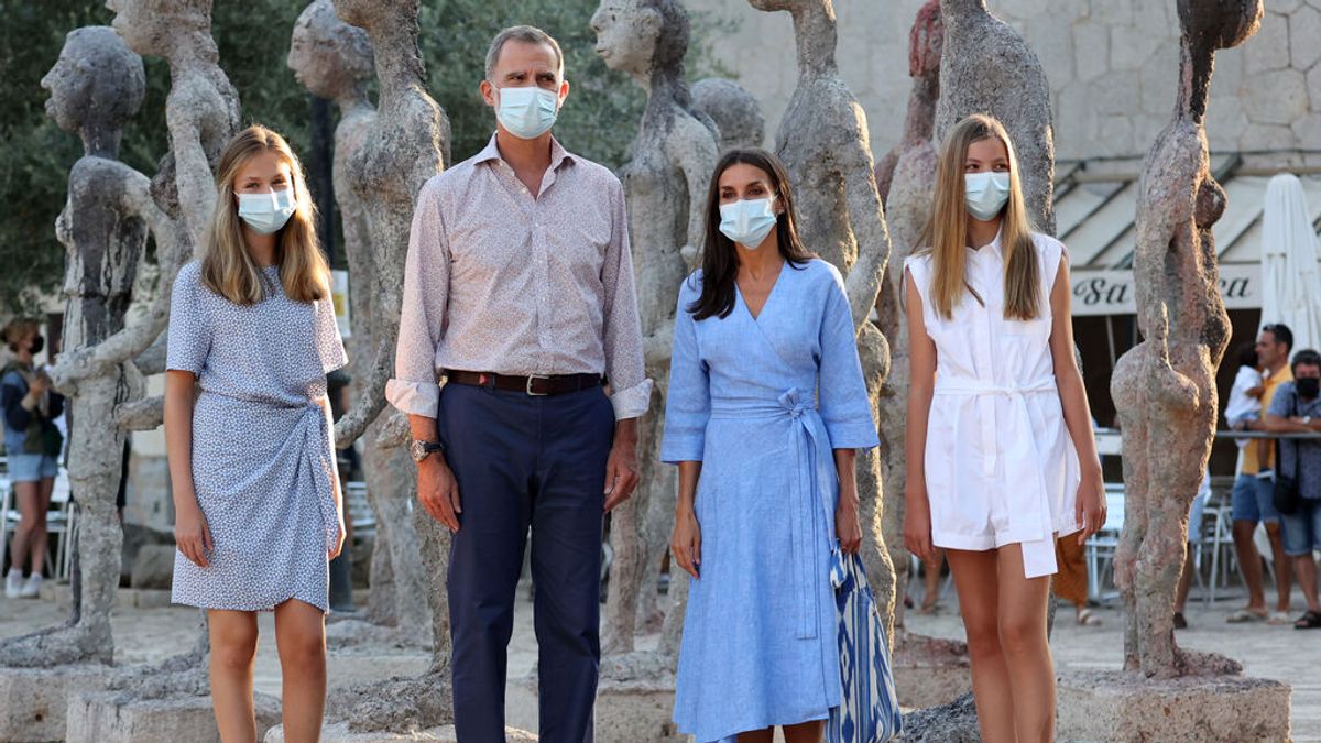 La Familia Real elije el santuario de Lluc para su primer posado vacacional La Familia Real elije el santuario de Lluc para su primer posado vacacional