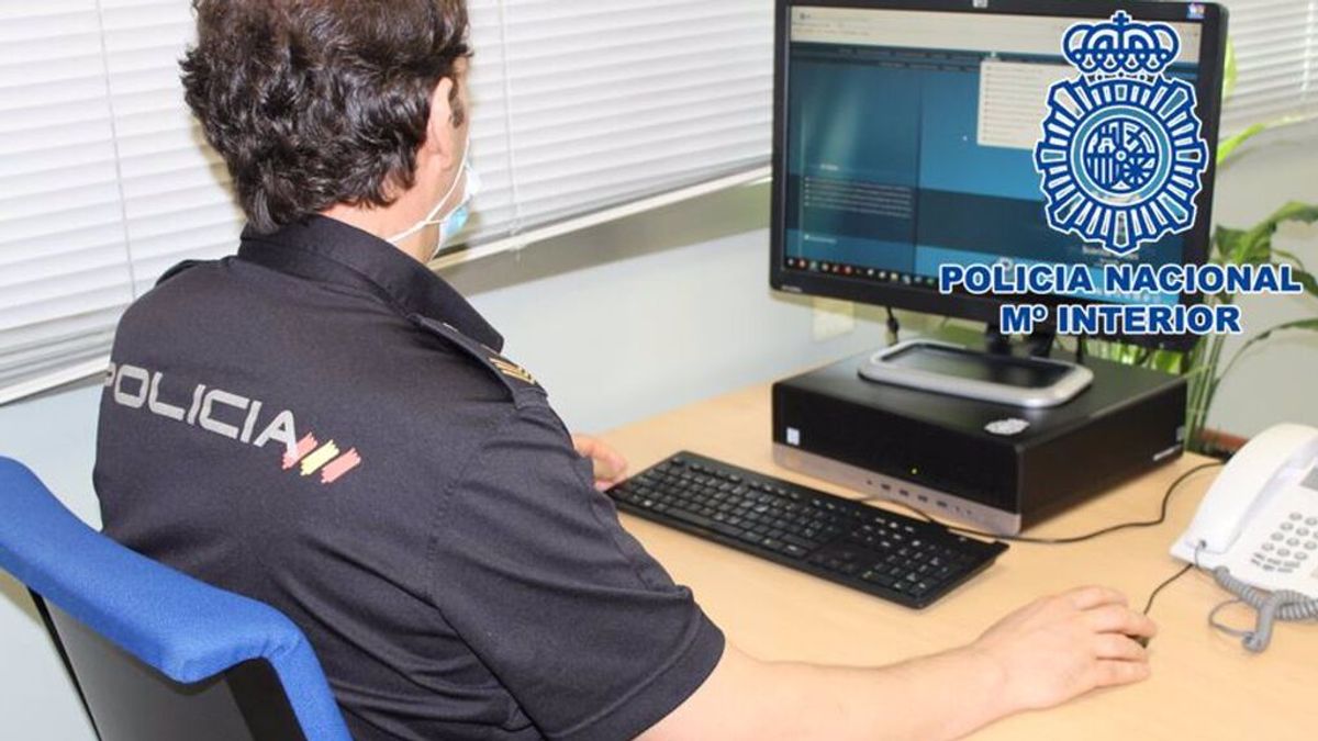 Detenido por amenazar y pedir 18 000 euros a su antiguo abogado Detenido por amenazar y pedir 18 000 euros a su antiguo abogado