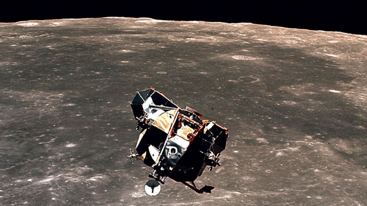 El módulo del Apolo 11 podría seguir en la órbita de la Luna
