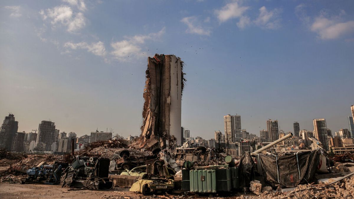 Líbano, entre en el abismo y el bloqueo a la investigación un año después de la explosión en el puerto de Beirut Líbano, entre en el abismo y el bloqueo a la investigación un año después de la explosión en el puerto de Beirut