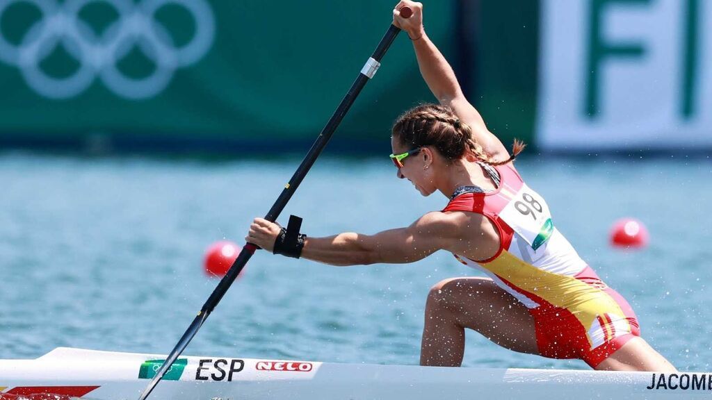 Antía Jácome roza la medalla y queda quinta en la final del C1-200 en piragüismo