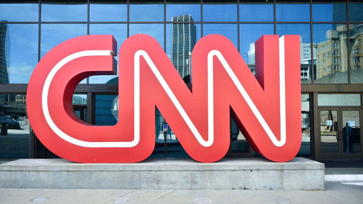 CNN despide a tres empleados por ir a la oficina sin haberse vacunado contra la covid