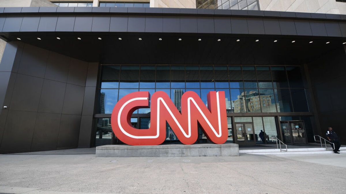 La cadena CNN despide a 3 empleados por ir a la oficina sin estar vacunado contra la covid19