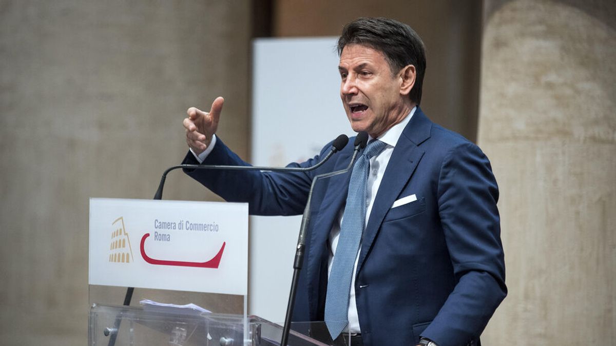 Conte, elegido líder del Movimiento 5 Estrellas en Italia