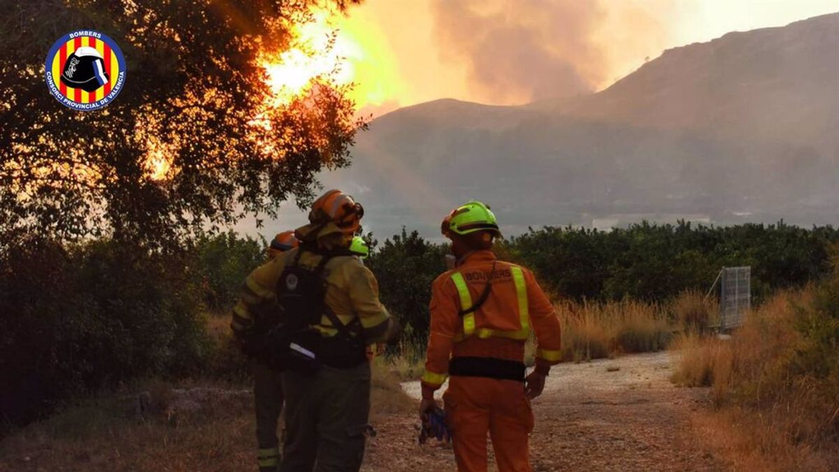 Incendio.- Estabilizados los incendios de Rafelguaraf y Chiva y controlado el de Palma de Gandia Incendio.- Estabilizados los incendios de Rafelguaraf y Chiva y controlado el de Palma de Gandia